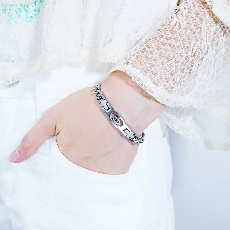 Hollow Crown Stainless Steel Couple Bracelet for Gift