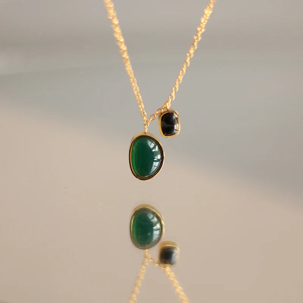 Green Jade Stone Pendant Necklace & Earring Set